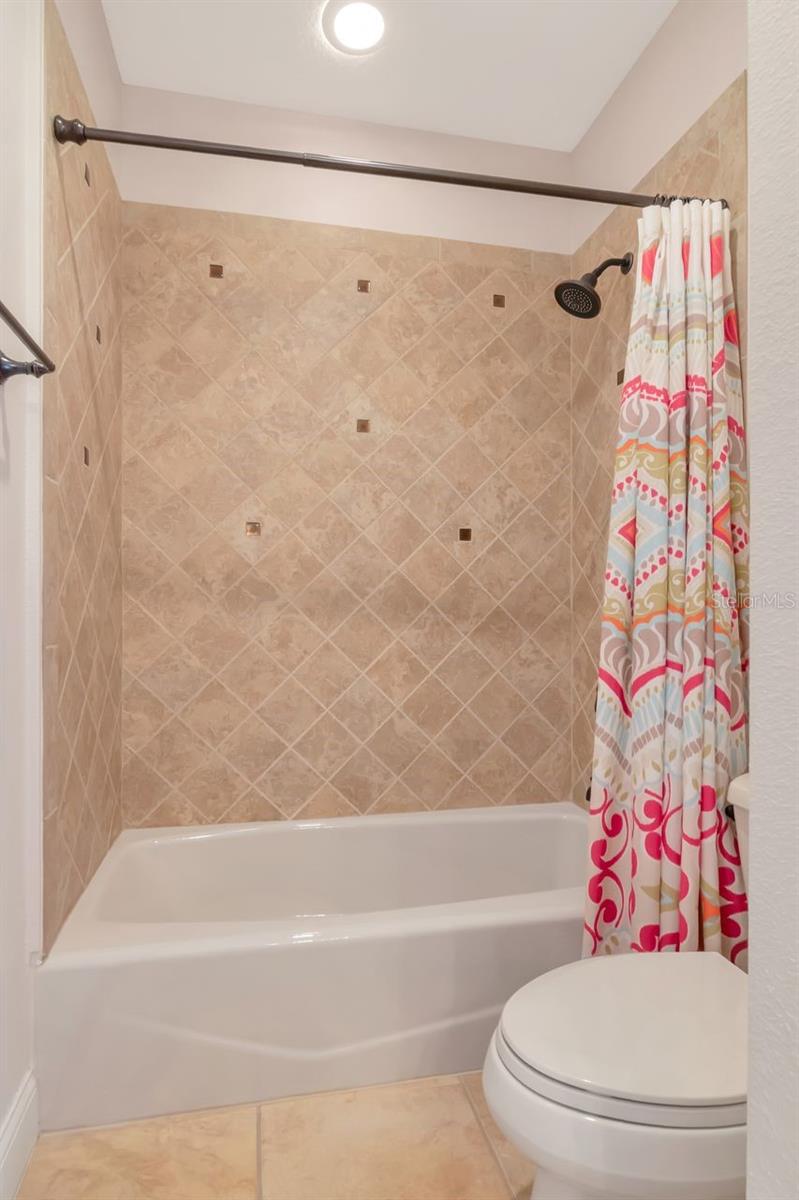 Image 45 of 69 For 1900 Paw Paw Place