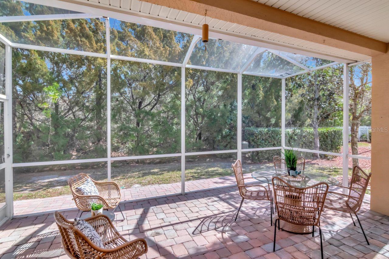 Image 49 of 69 For 1900 Paw Paw Place