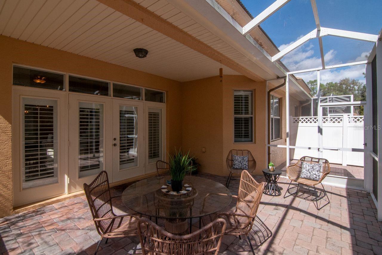 Image 51 of 69 For 1900 Paw Paw Place