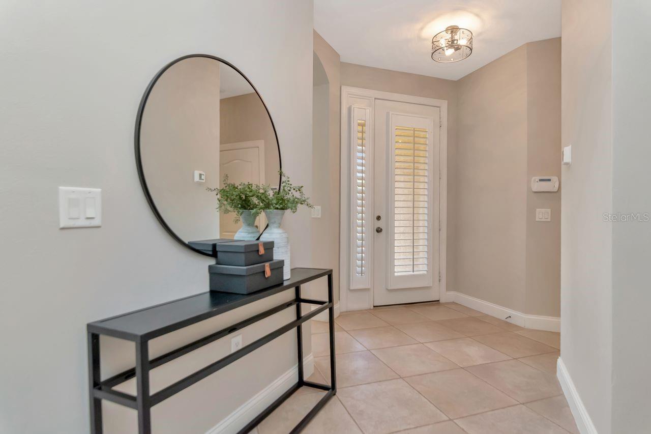 Image 6 of 69 For 1900 Paw Paw Place