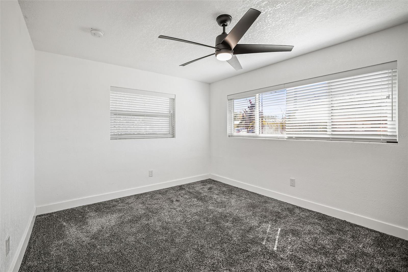 Image 26 of 44 For 1042 Idlewild Drive N