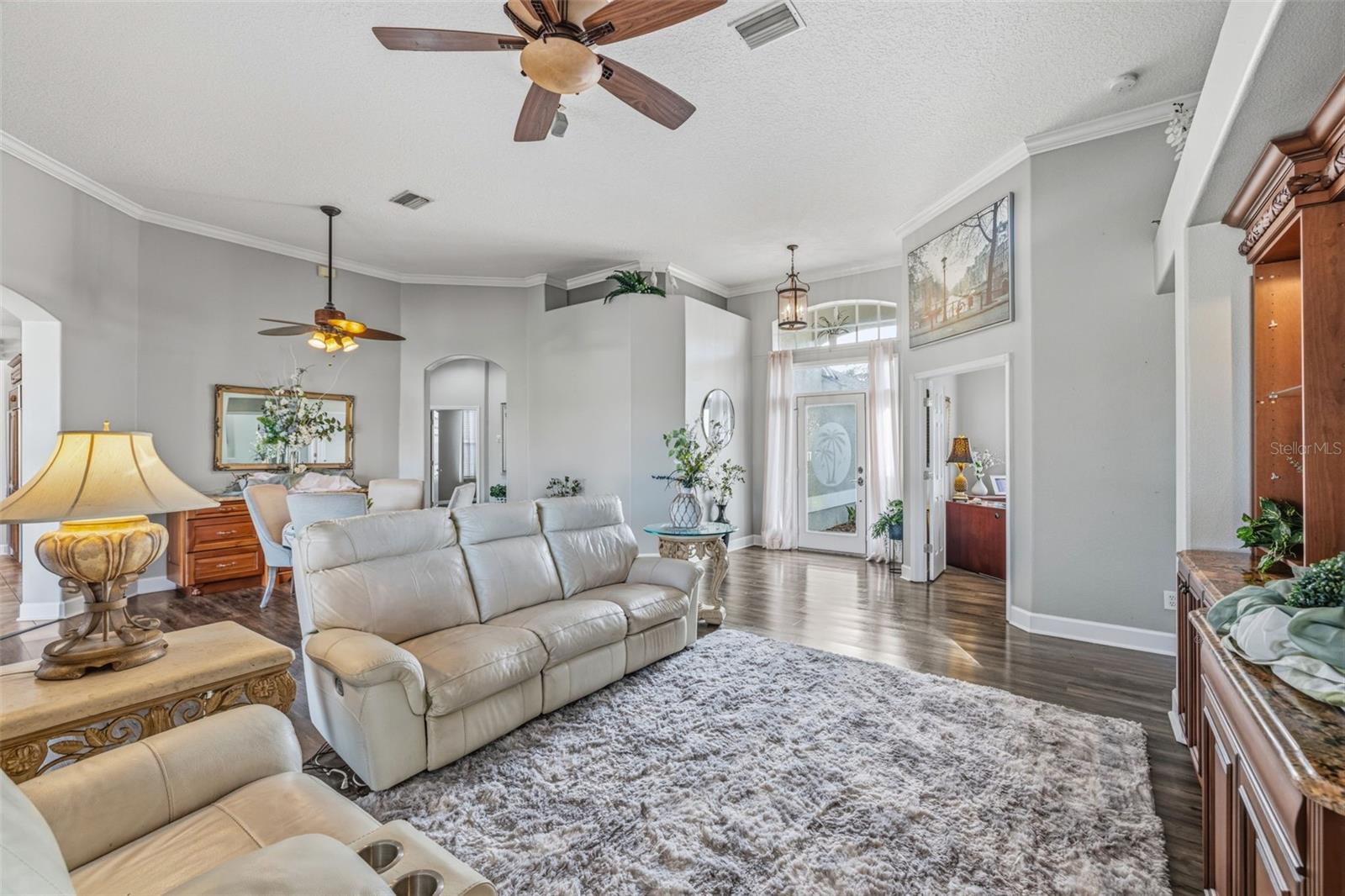 Listing photo id 14 for 5002 Hartwell Loop