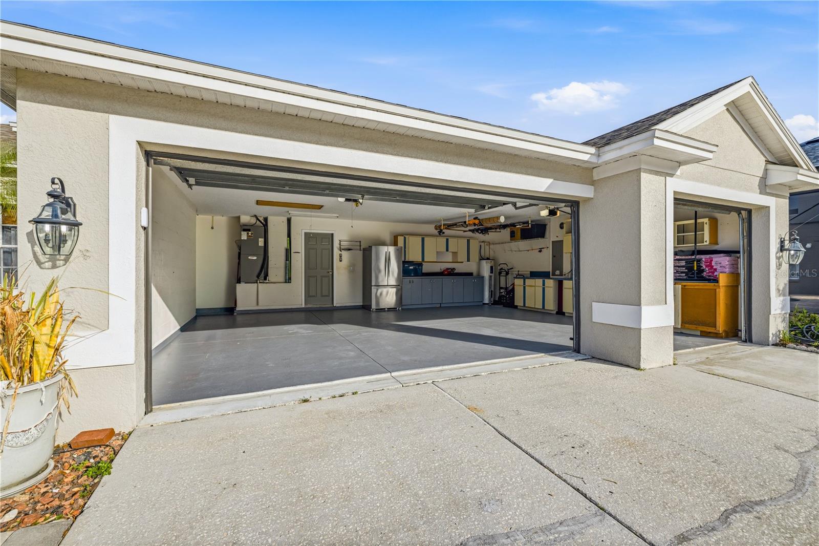 Listing photo id 29 for 5002 Hartwell Loop