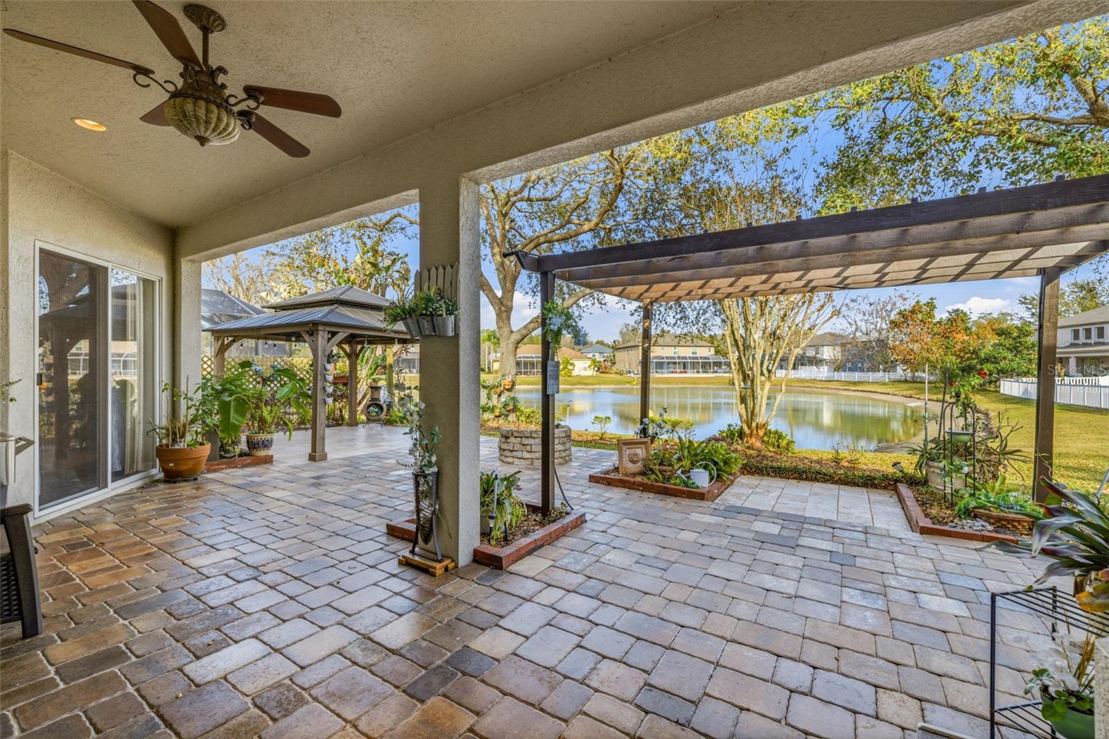 Listing photo id 32 for 5002 Hartwell Loop