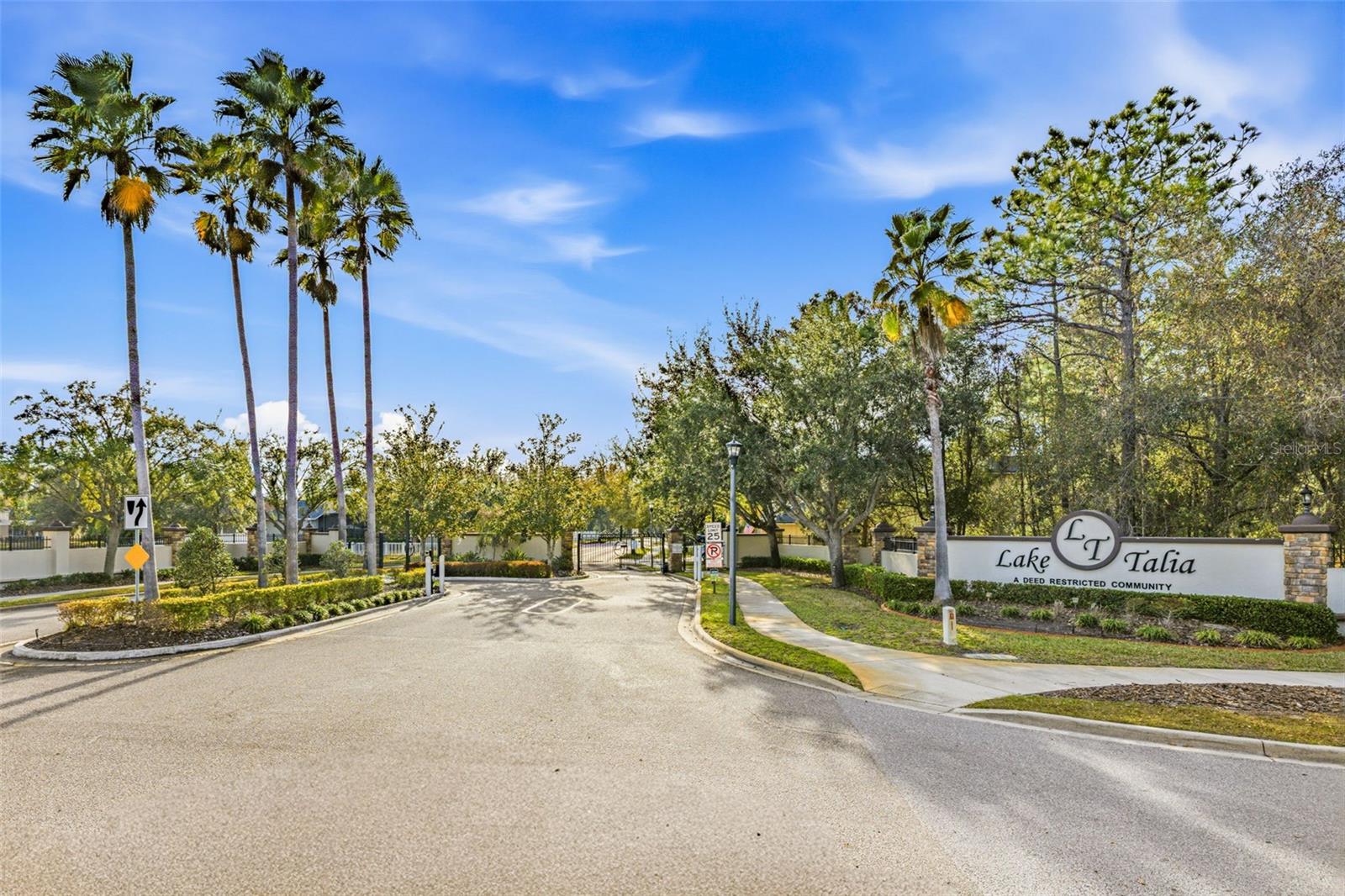 Listing photo id 33 for 5002 Hartwell Loop