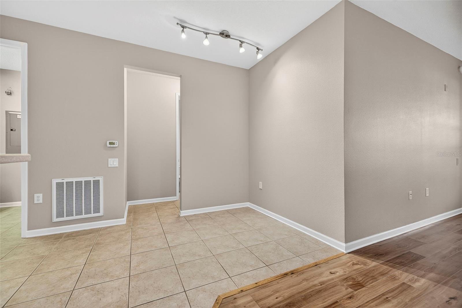 Image 20 of 39 For 7901 Seminole Boulevard 1103