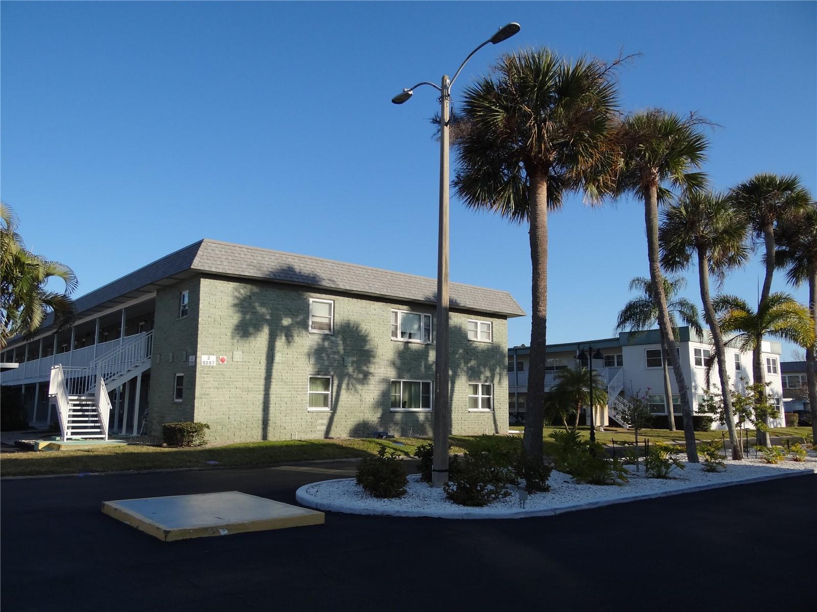 Details for 5357 81st Street N 14, ST PETERSBURG, FL 33709