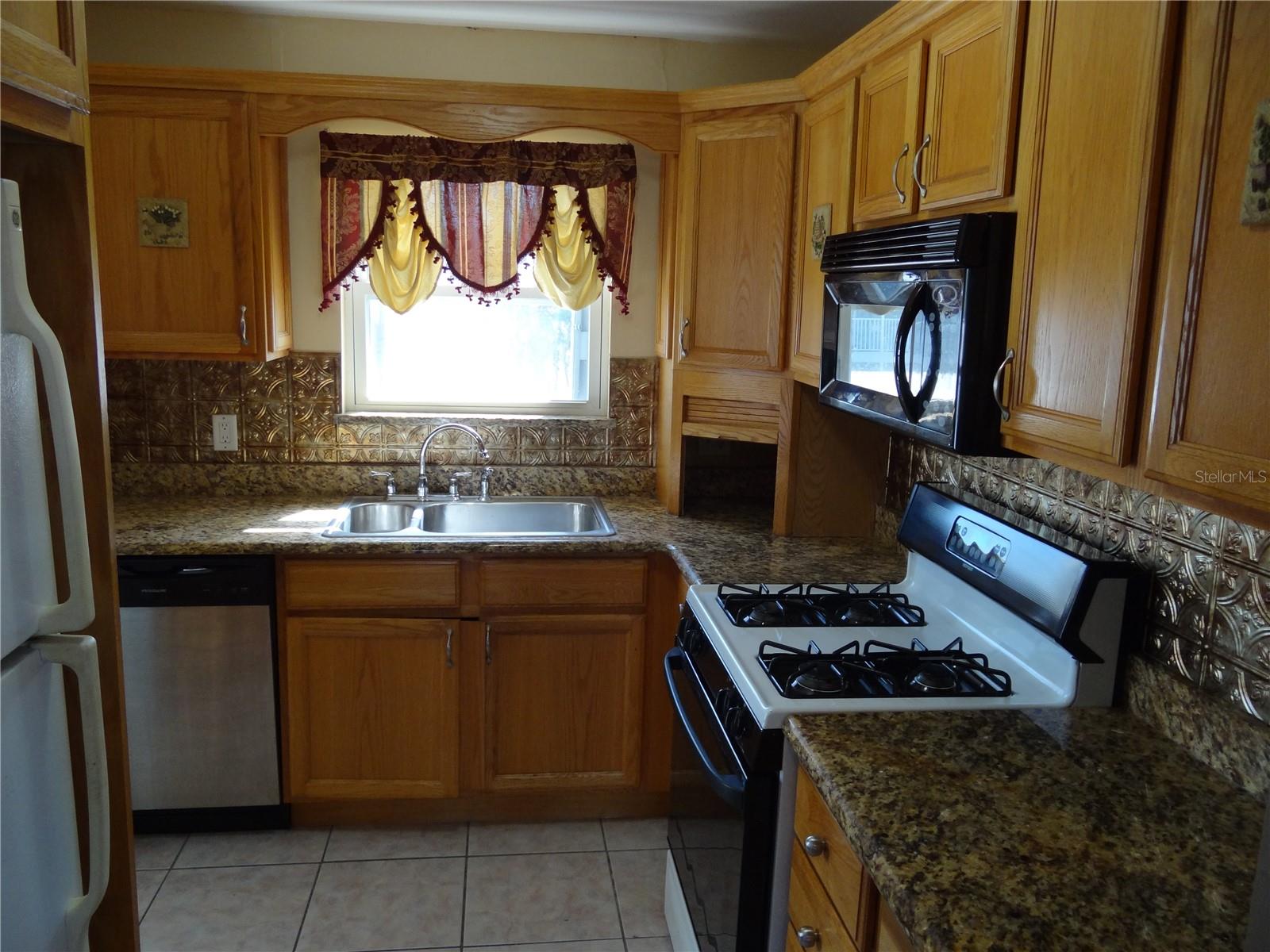 Image 3 of 29 For 5357 81st Street N 14