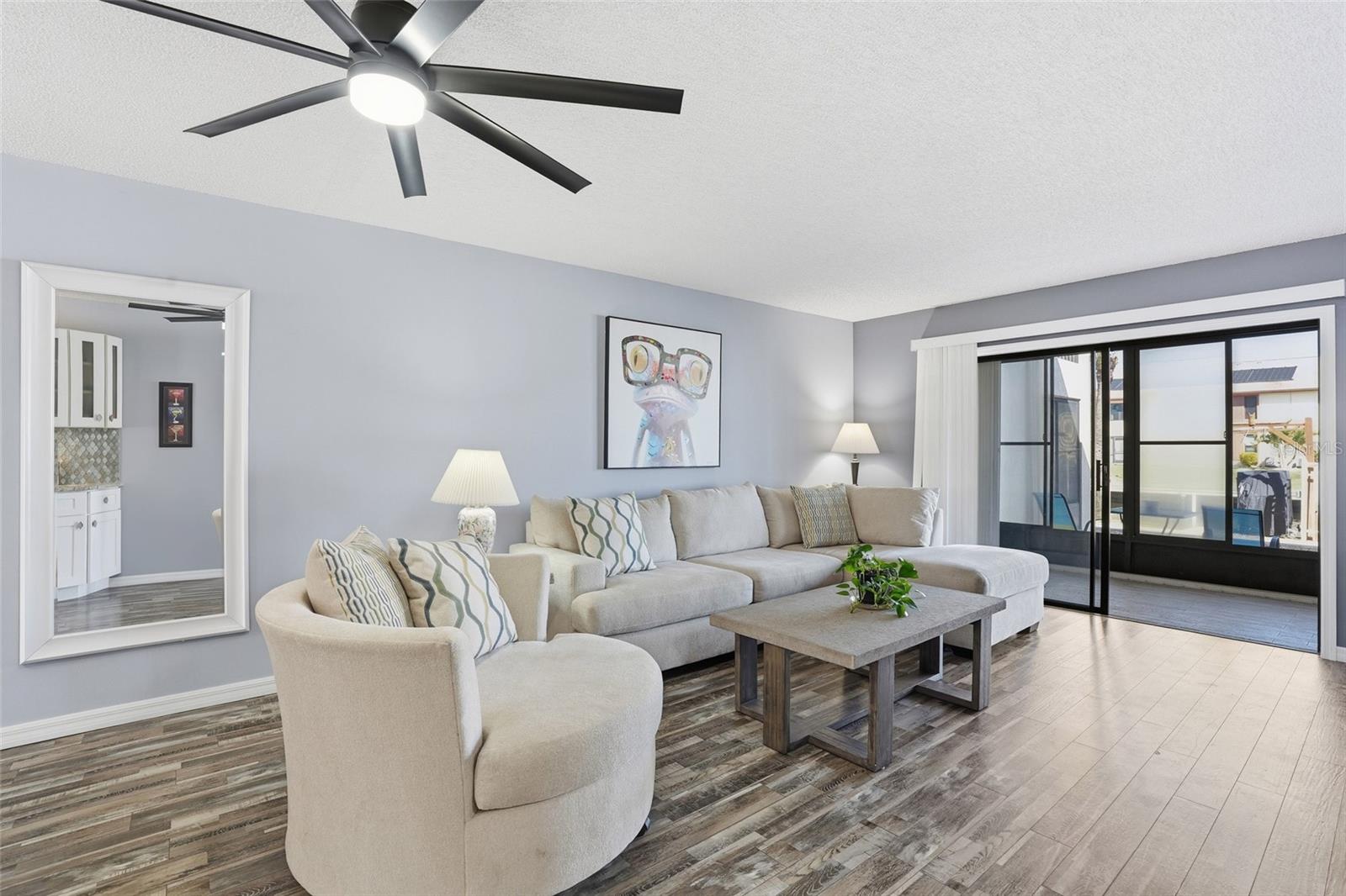 Image 14 of 40 For 1009 46th Lane 104