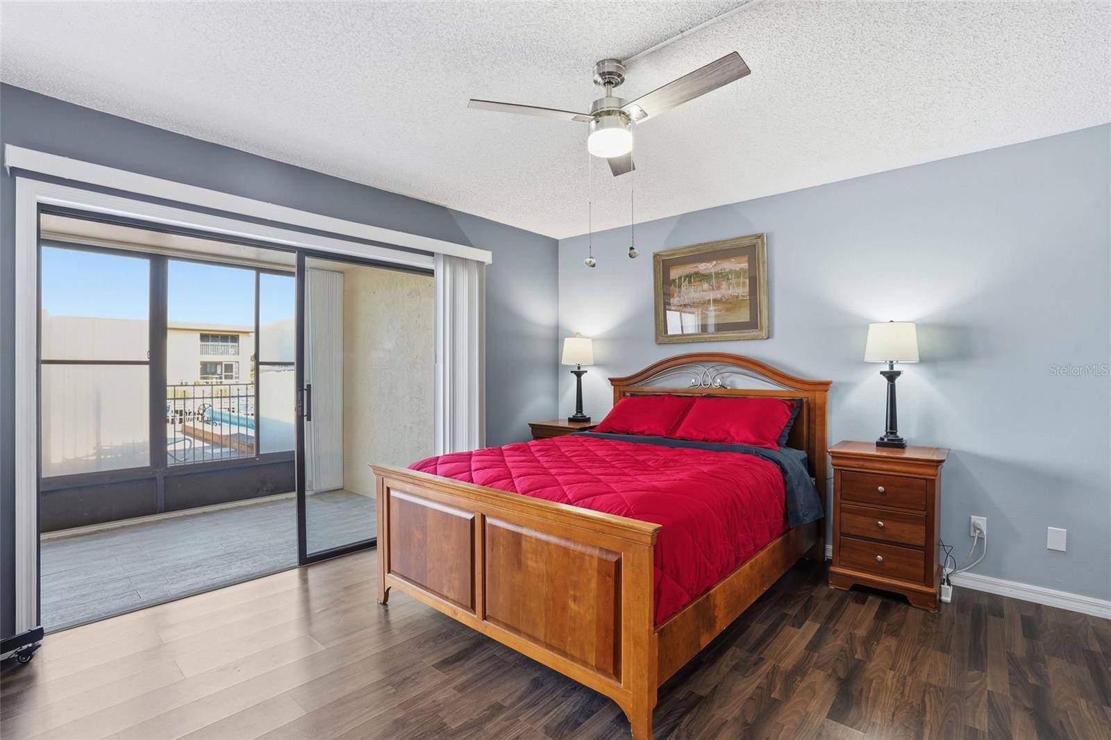 Image 17 of 40 For 1009 46th Lane 104