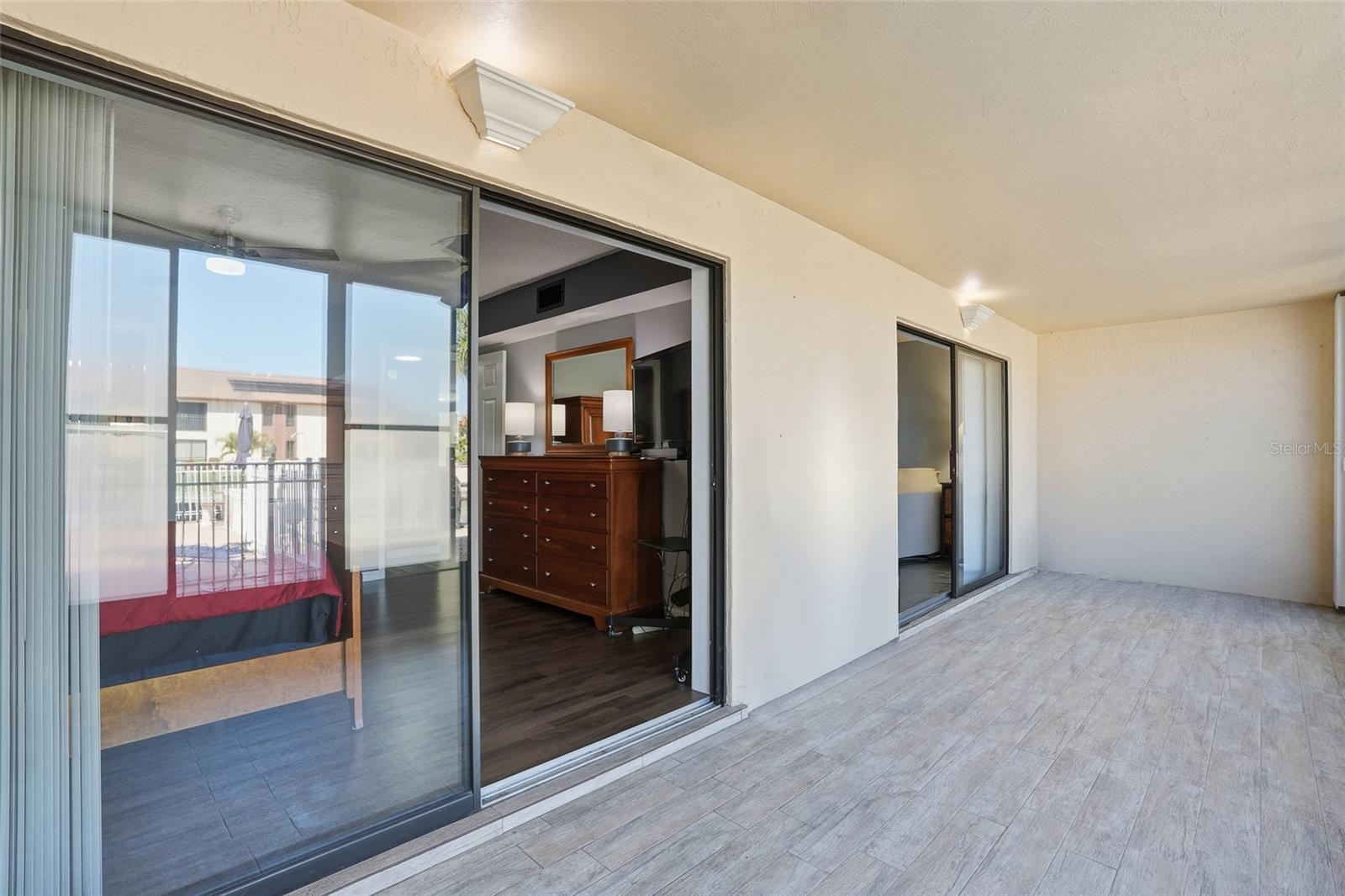 Image 24 of 40 For 1009 46th Lane 104