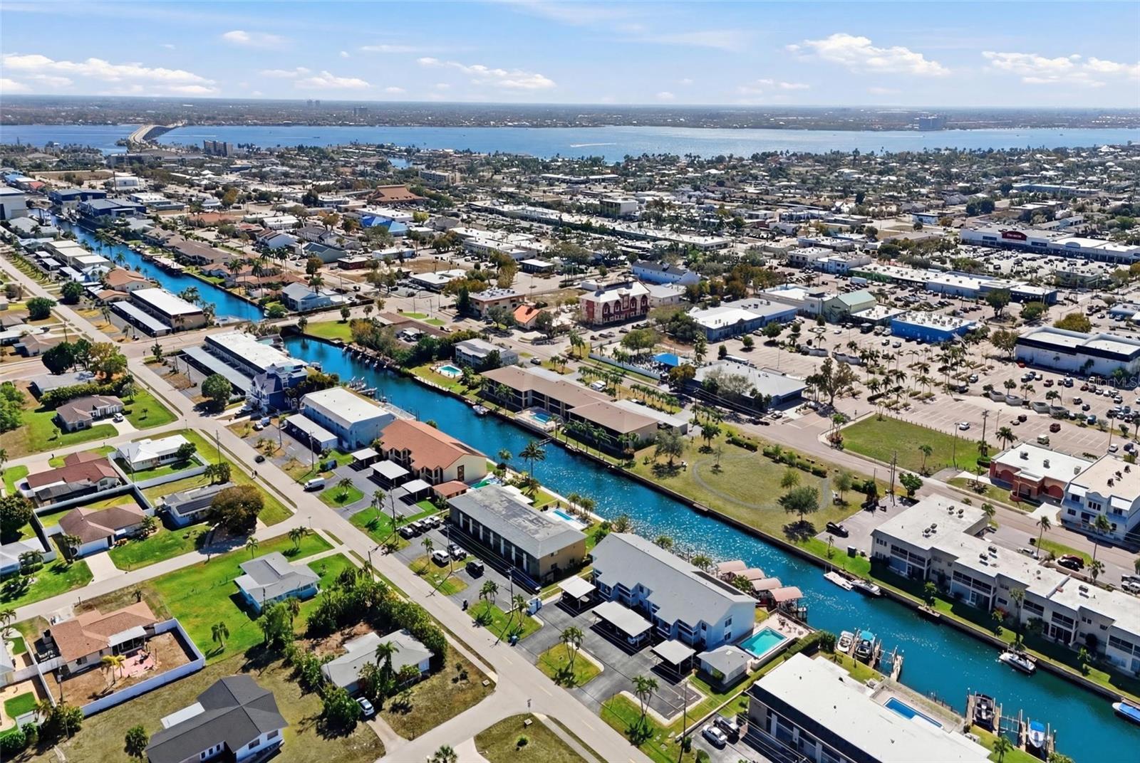 Image 37 of 40 For 1009 46th Lane 104