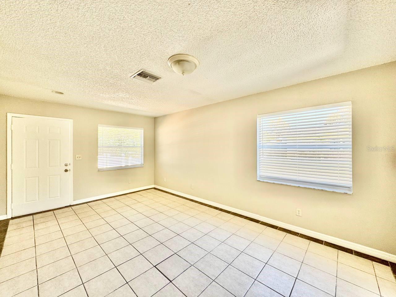 Image 4 of 17 For 629 Wildwood Way