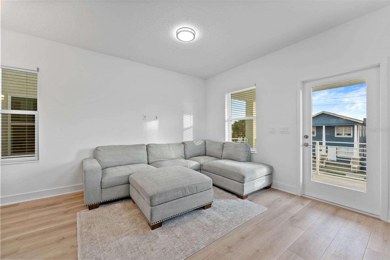 Image 9 of 29 For 1922 Fig Street 2