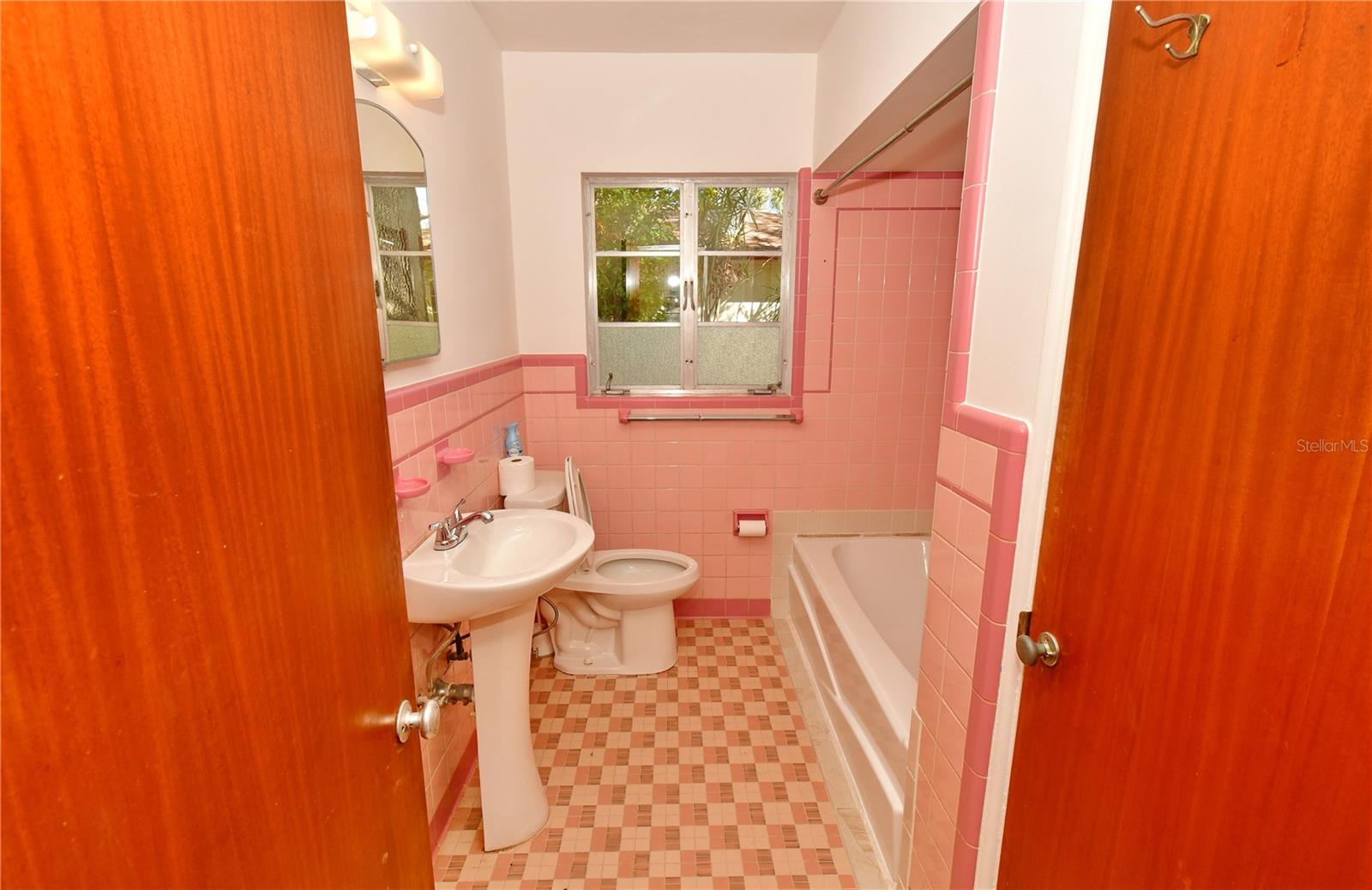 Image 16 of 35 For 5435 5th Avenue S