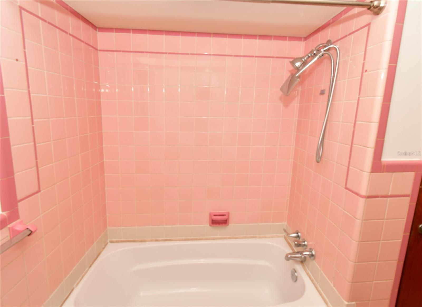 Image 18 of 35 For 5435 5th Avenue S