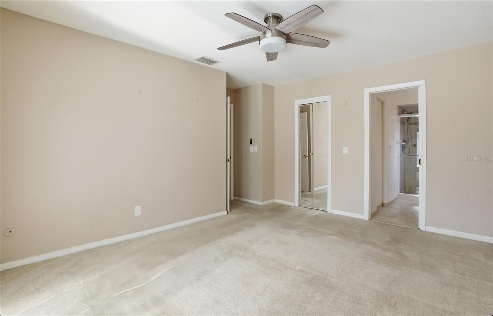 Listing photo id 25 for 7111 Halifax Court