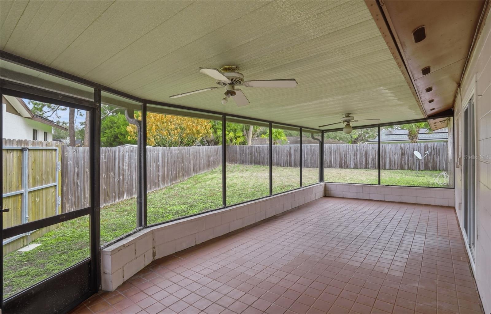 Listing photo id 37 for 7111 Halifax Court