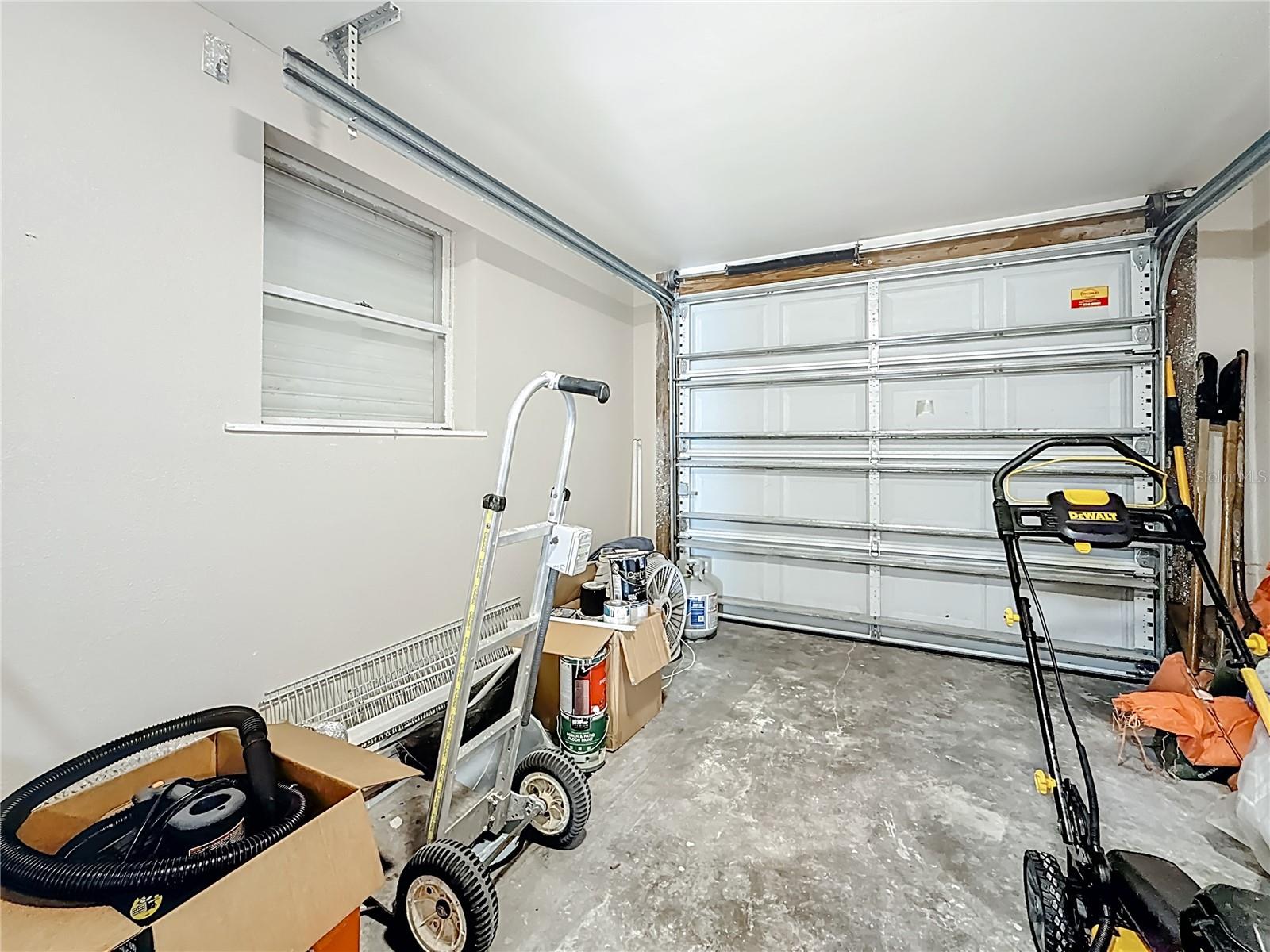 Image 34 of 57 For 14186 Parsley Drive