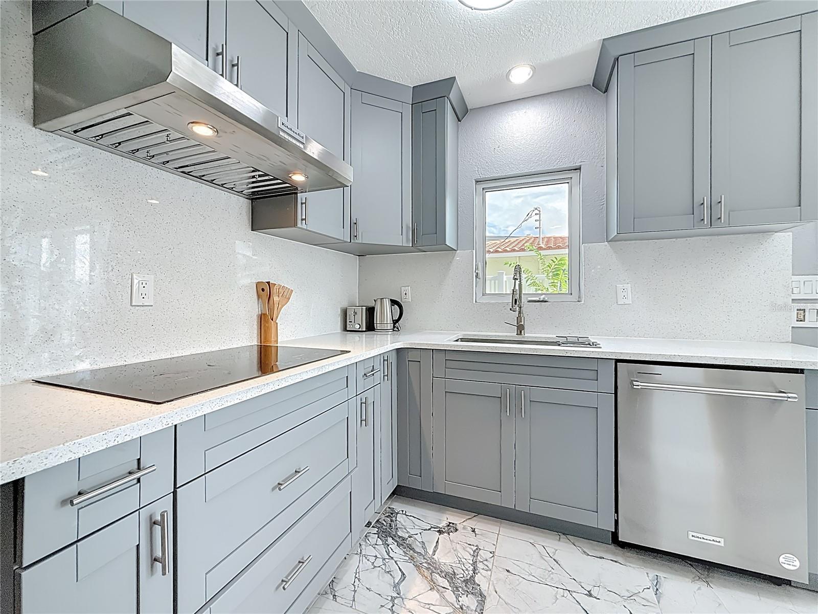 Image 9 of 57 For 14186 Parsley Drive