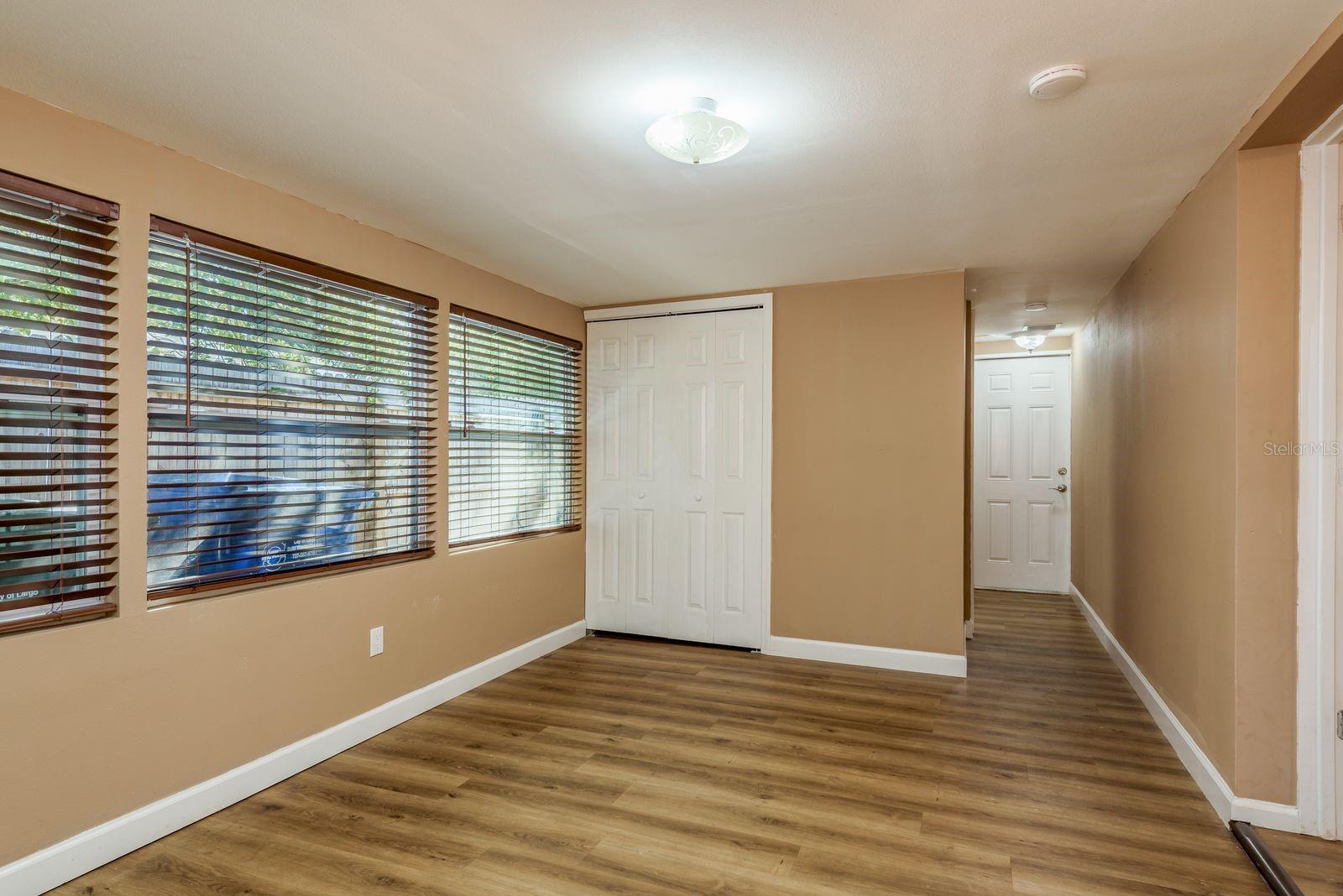 Image 11 of 25 For 1021 15th Avenue Nw