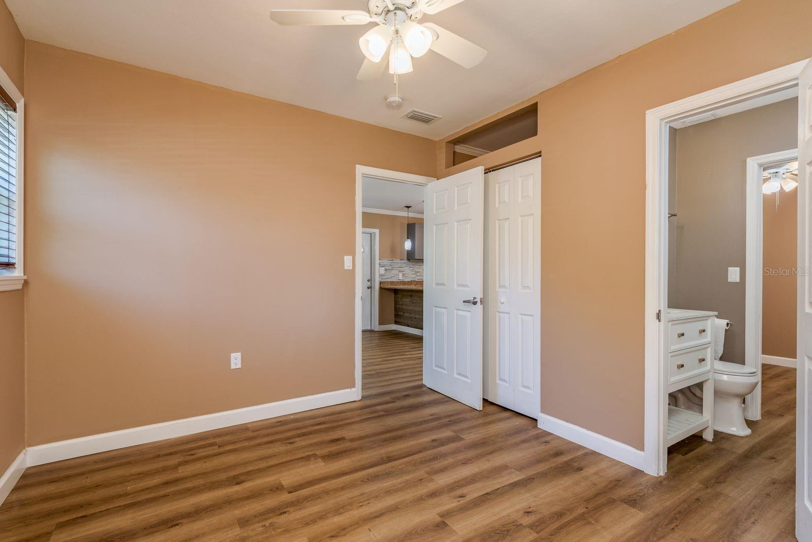 Image 20 of 25 For 1021 15th Avenue Nw