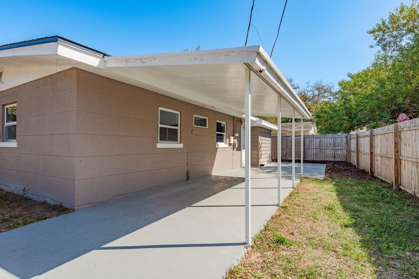 Image 22 of 25 For 1021 15th Avenue Nw