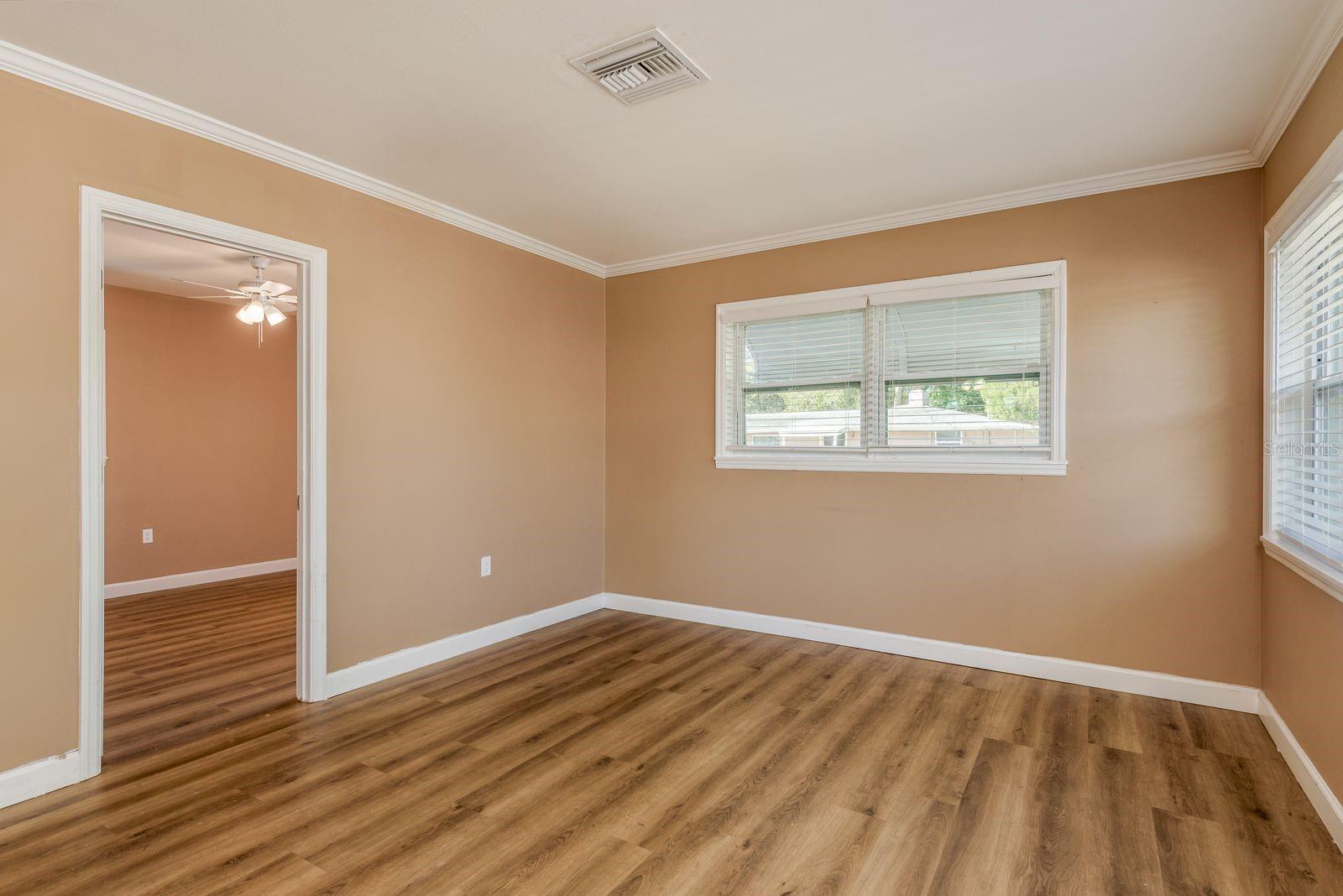 Image 4 of 25 For 1021 15th Avenue Nw