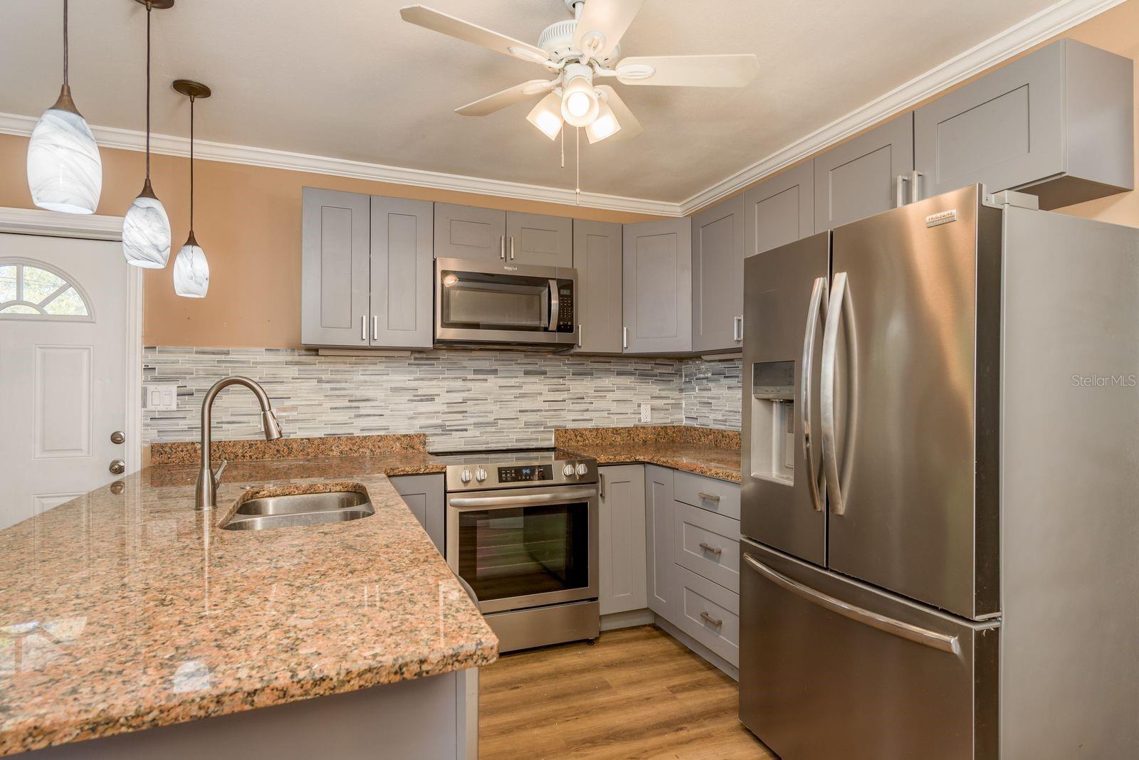 Image 9 of 25 For 1021 15th Avenue Nw