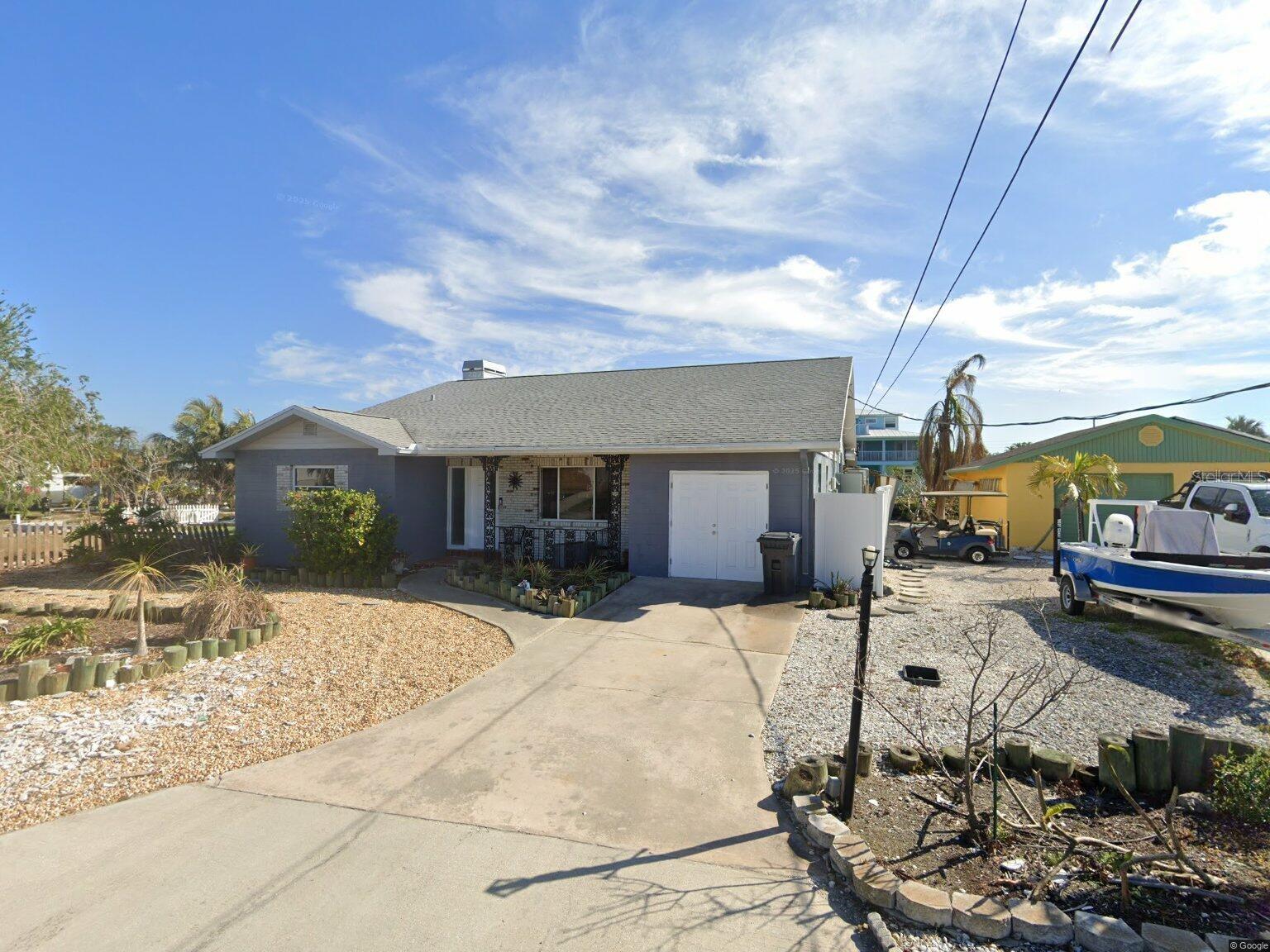 Details for 824 Seabreeze Drive, RUSKIN, FL 33570