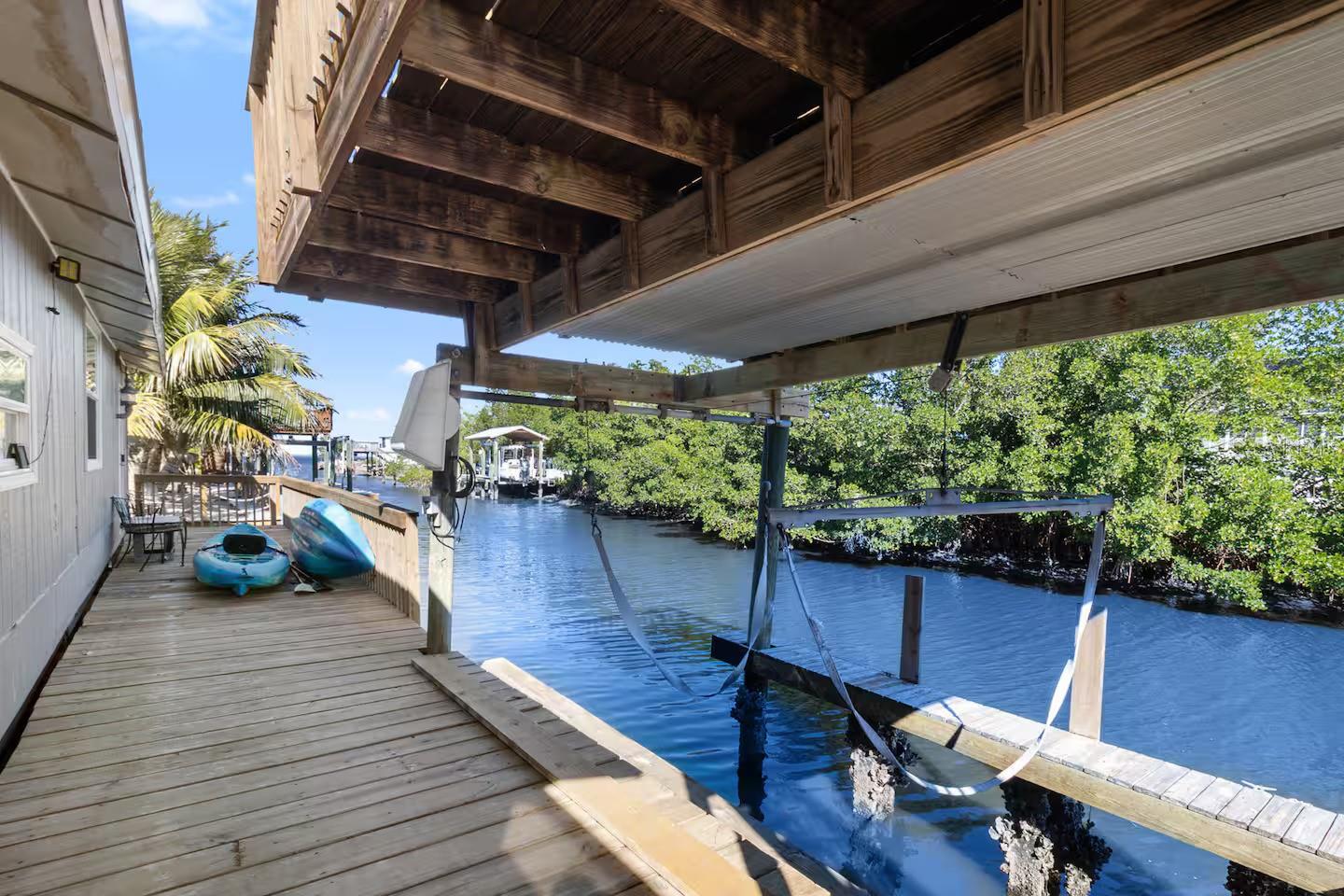 Listing photo id 28 for 824 Seabreeze Drive