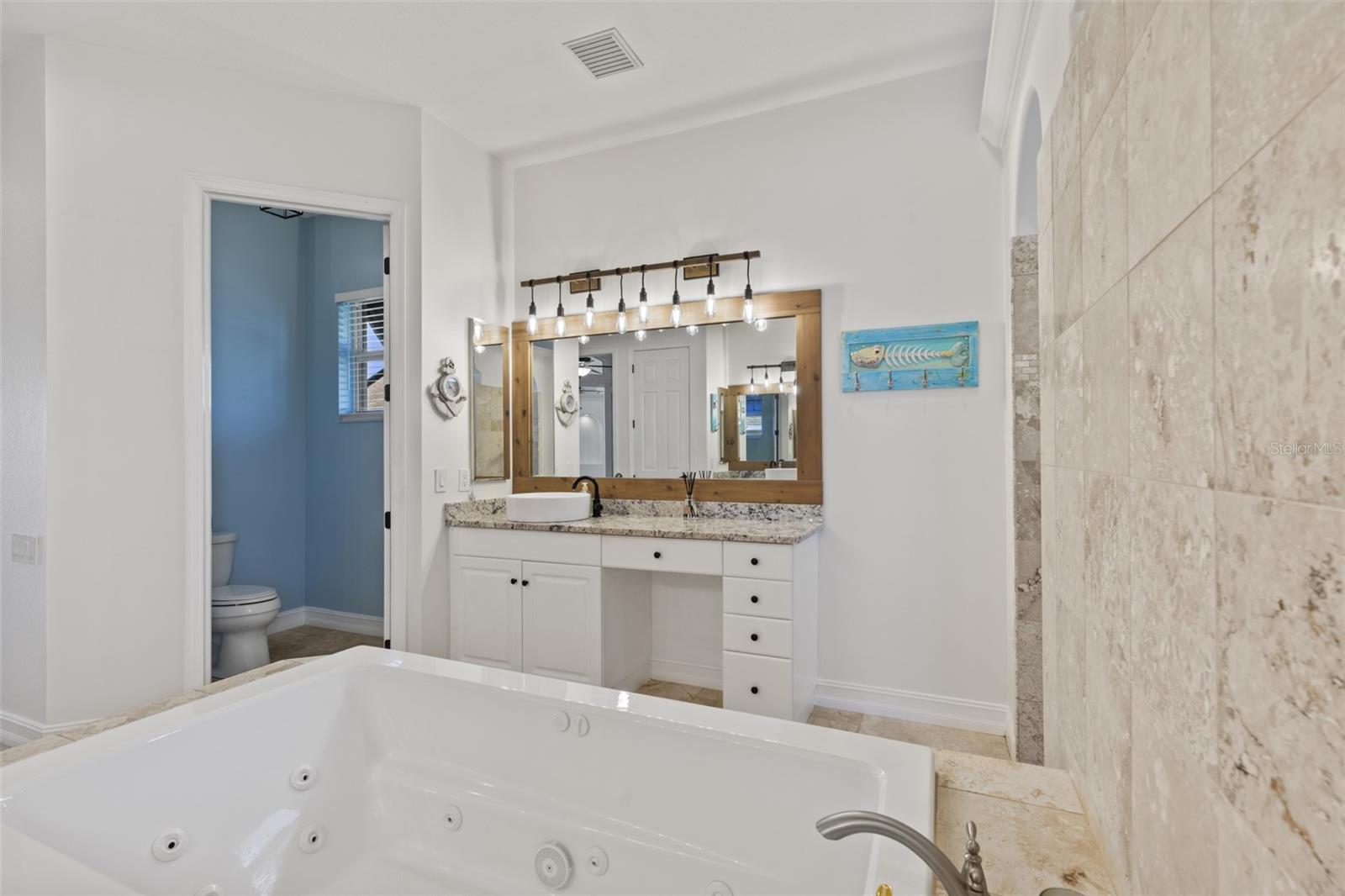 Image 19 of 38 For 2114 29th Terrace