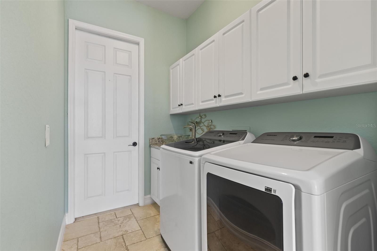 Image 26 of 38 For 2114 29th Terrace