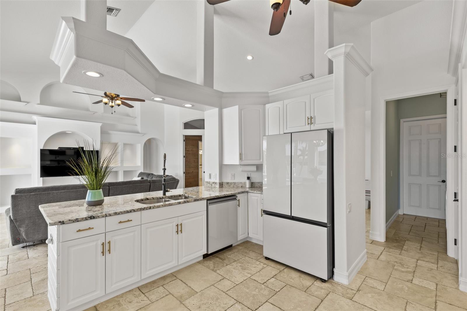 Image 9 of 38 For 2114 29th Terrace