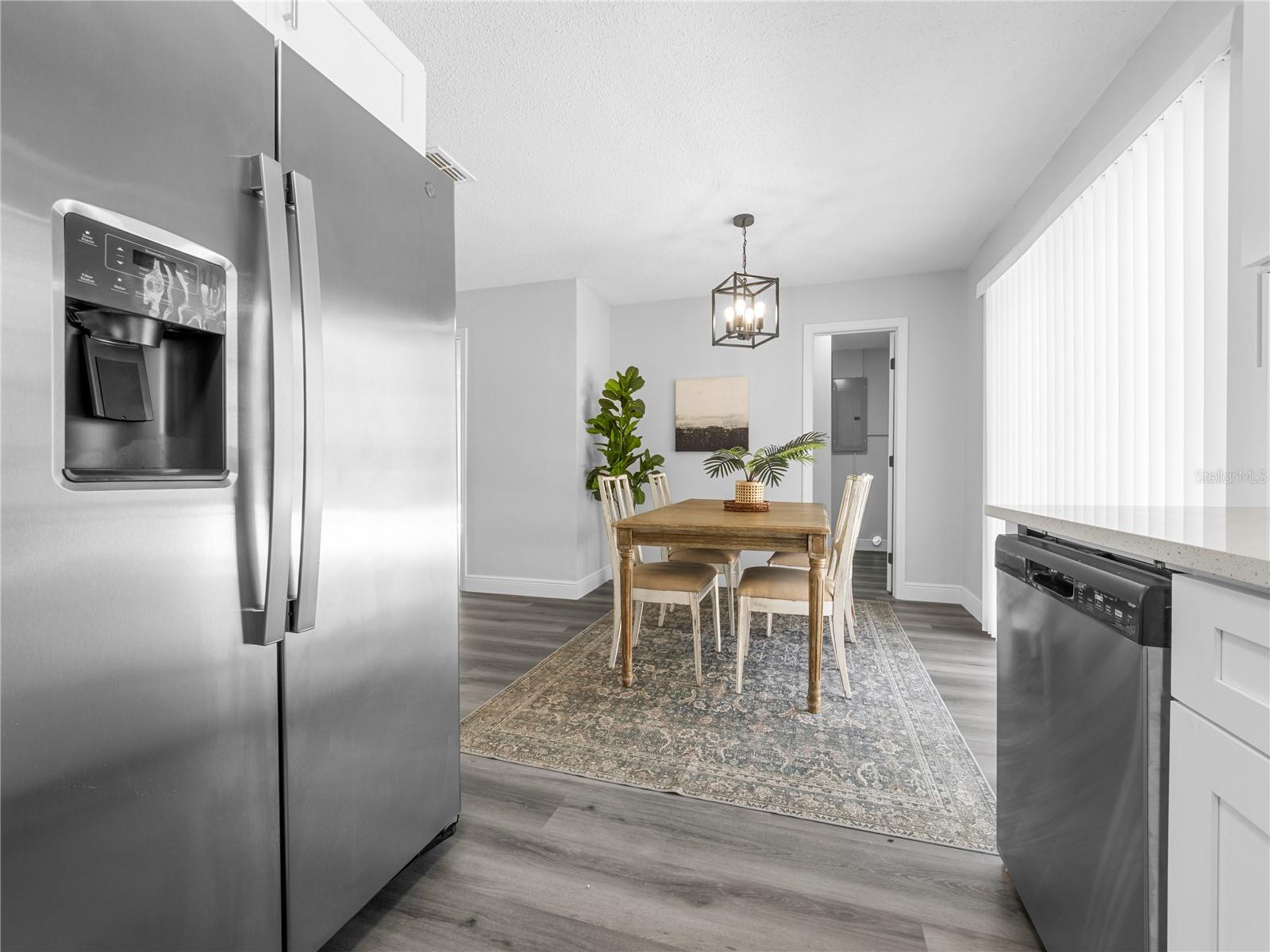 Image 13 of 29 For 6105 Yorkshire Road