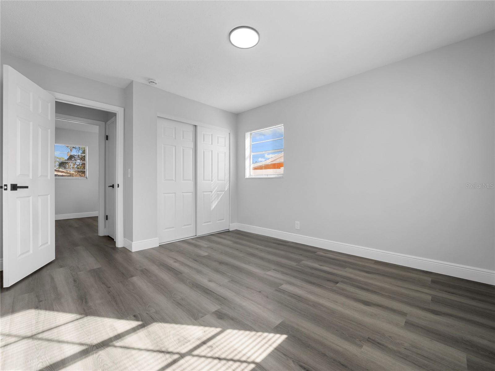 Image 20 of 29 For 6105 Yorkshire Road