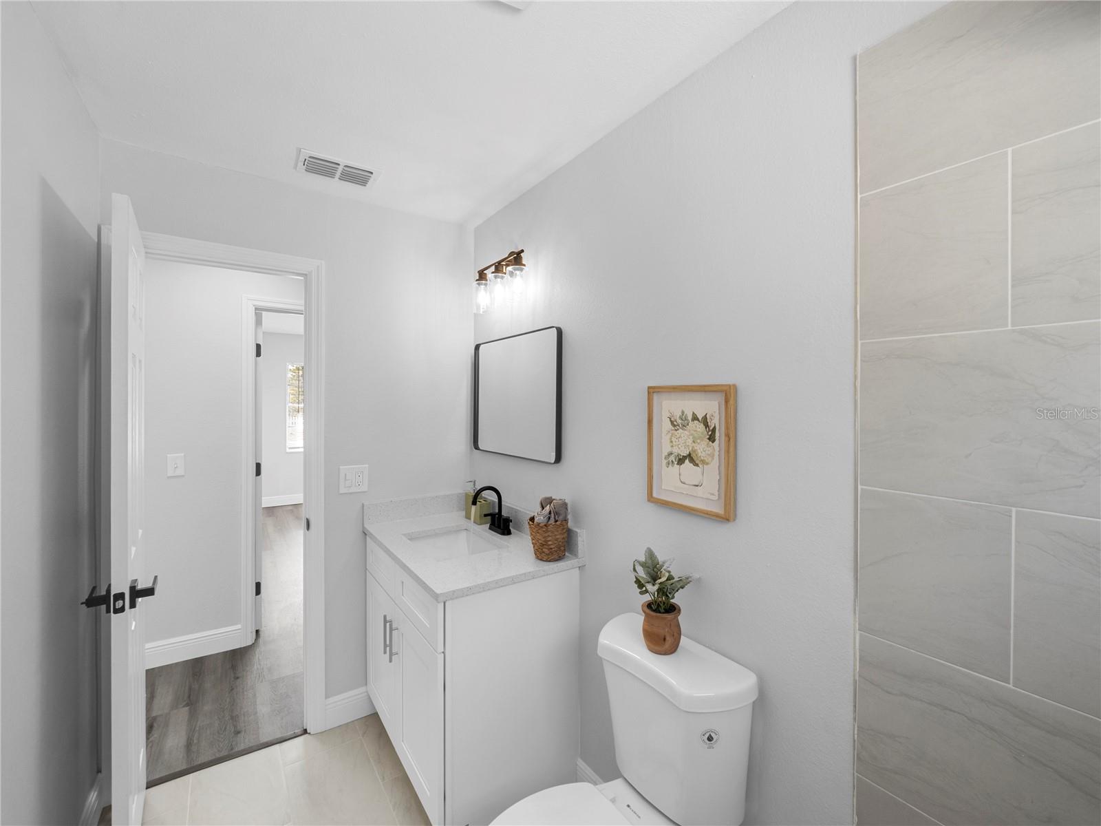 Image 26 of 29 For 6105 Yorkshire Road