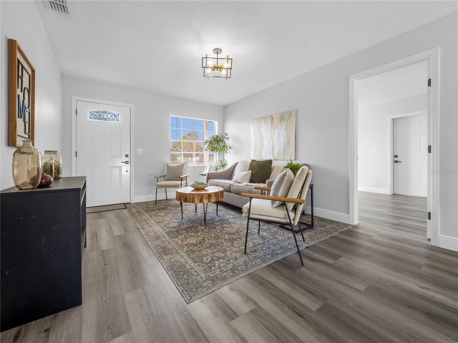 Image 7 of 29 For 6105 Yorkshire Road