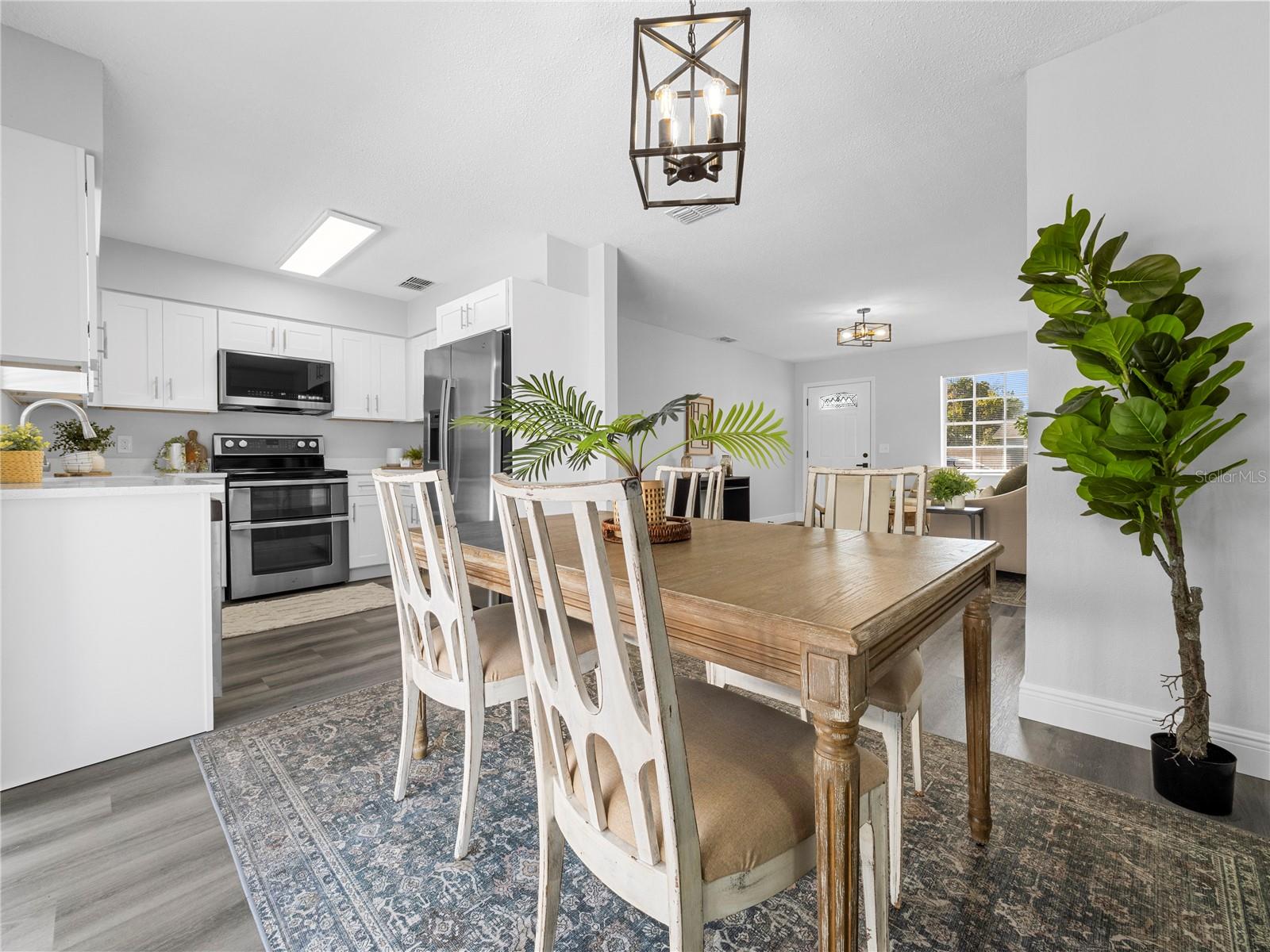 Image 9 of 29 For 6105 Yorkshire Road