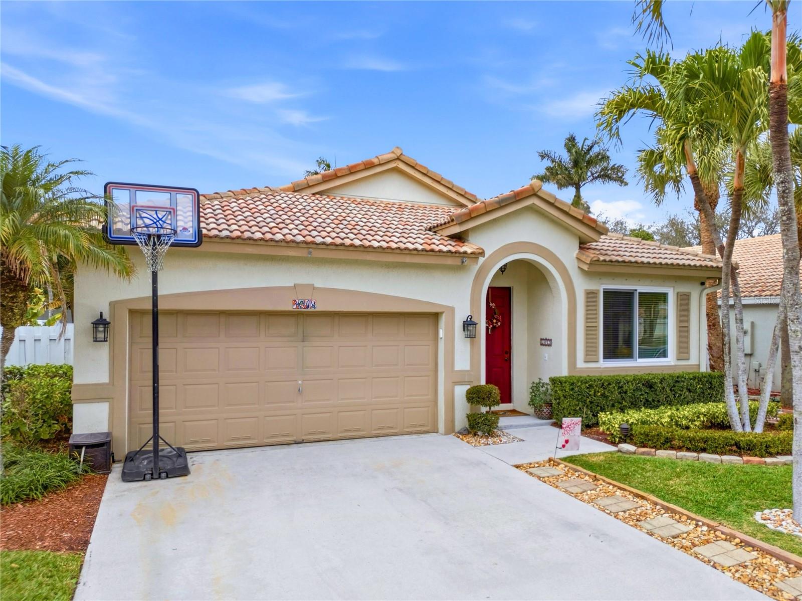 Image 4 of 51 For 1049 Fosters Mill Road