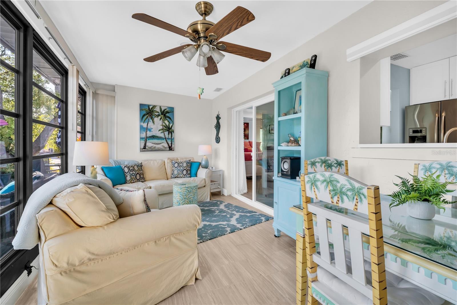 Listing photo id 20 for 1303 Glengarry Drive