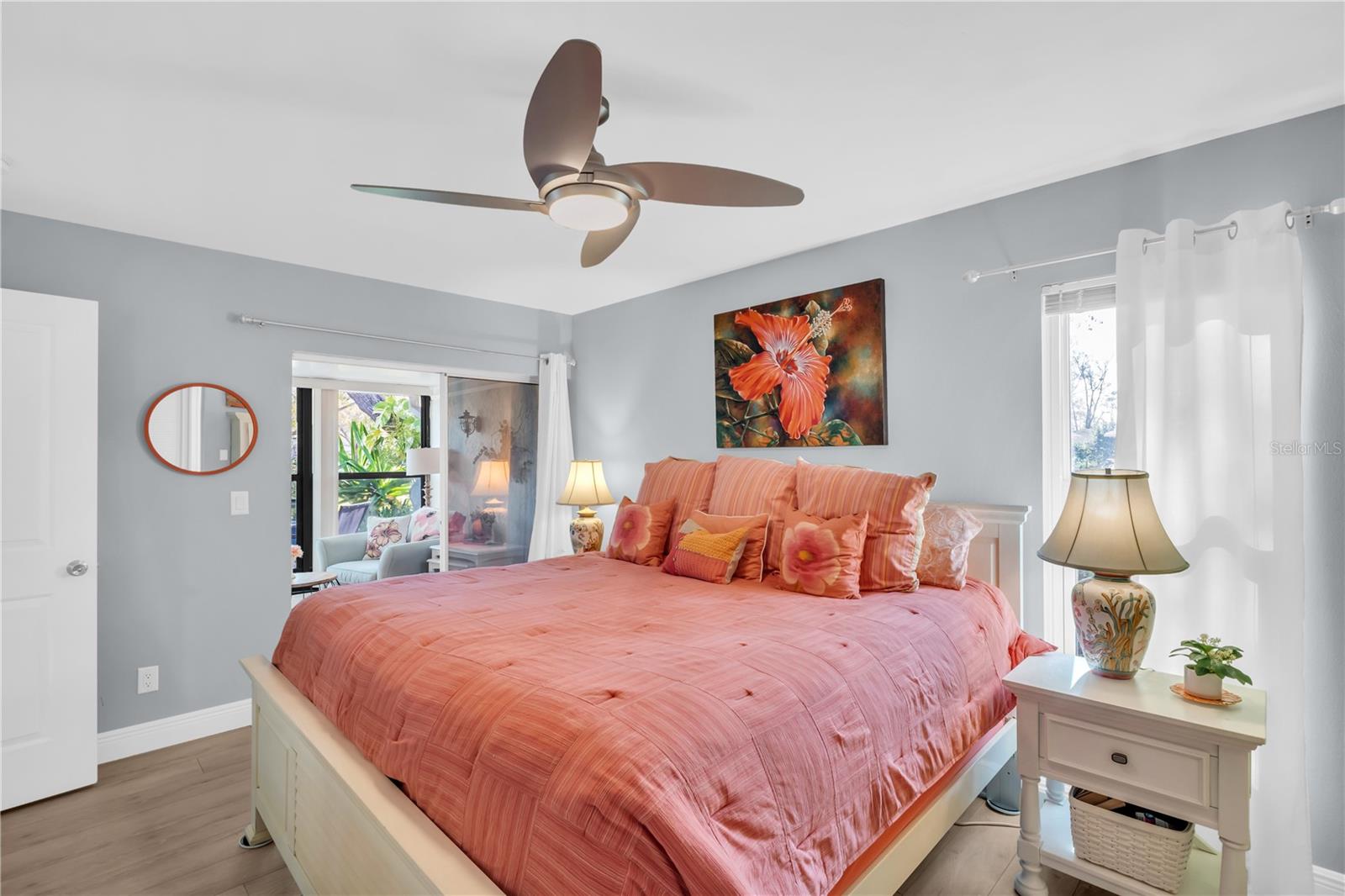 Listing photo id 24 for 1303 Glengarry Drive