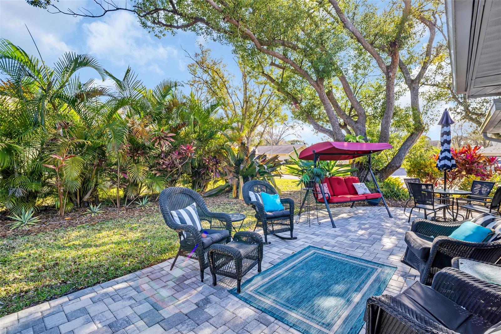 Listing photo id 29 for 1303 Glengarry Drive