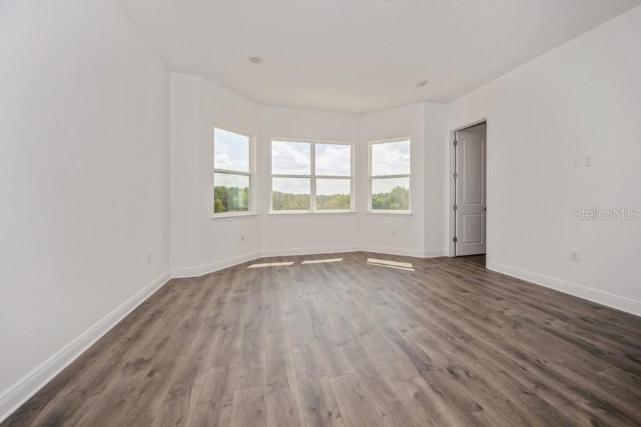 Image 14 of 39 For 16029 Volterra Point