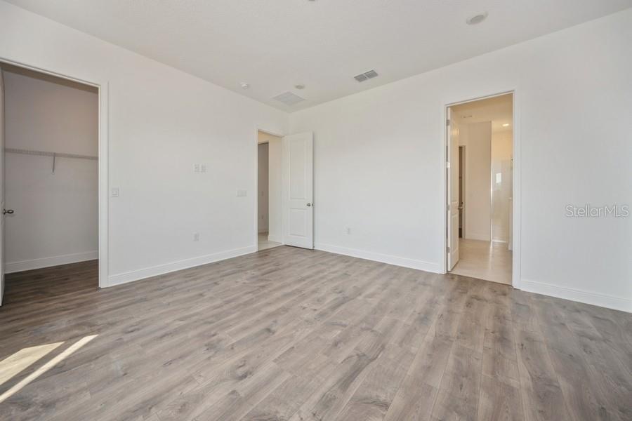 Image 15 of 39 For 16029 Volterra Point