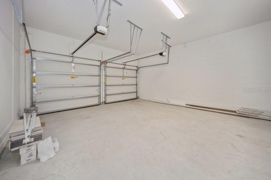 Image 34 of 39 For 16029 Volterra Point