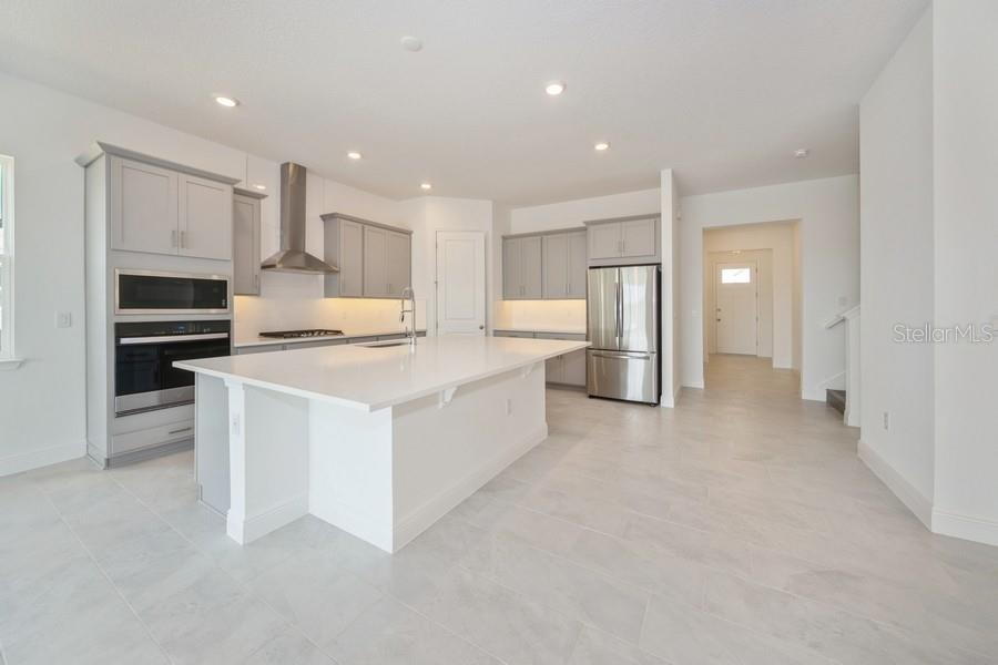 Image 4 of 39 For 16029 Volterra Point