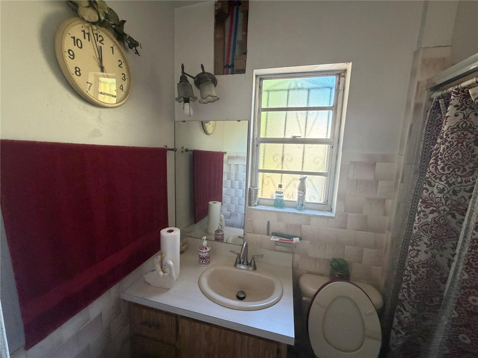 Image 16 of 25 For 2010 Chelsea Street