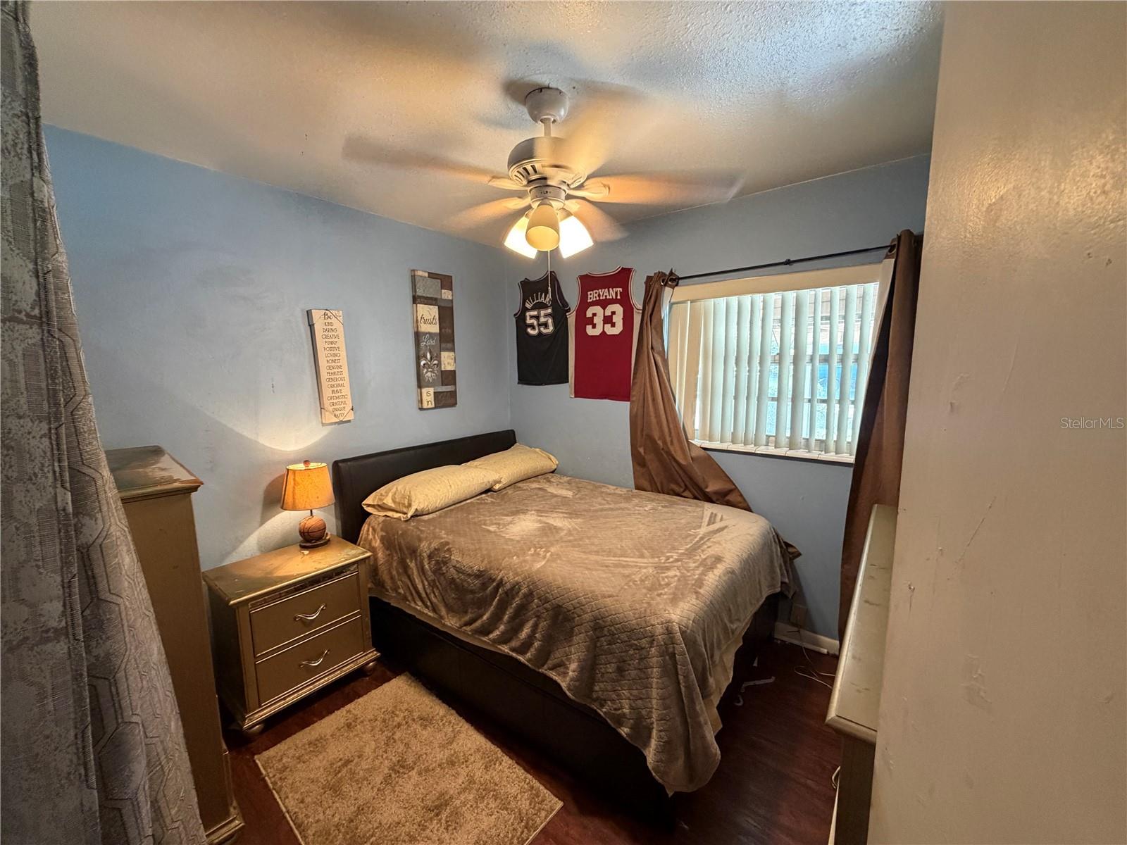 Image 17 of 25 For 2010 Chelsea Street