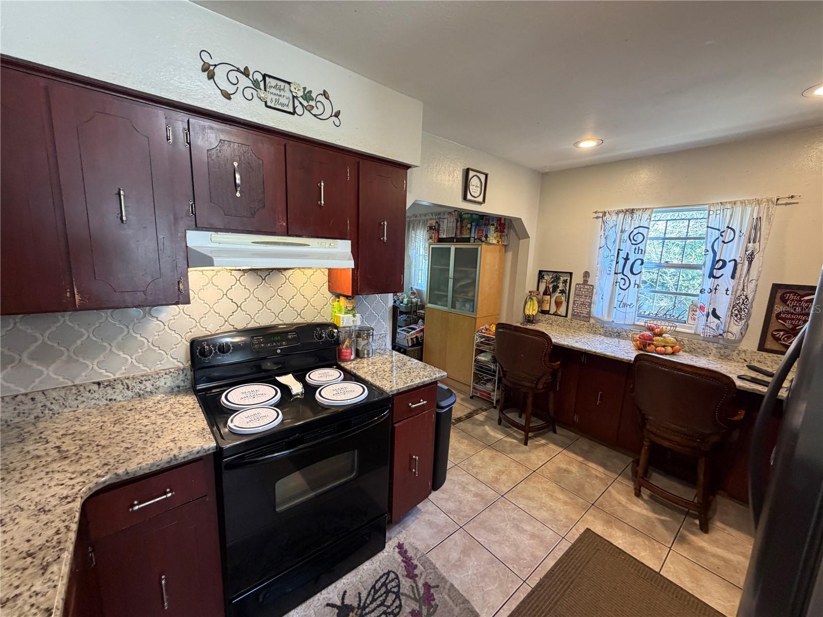 Image 6 of 25 For 2010 Chelsea Street